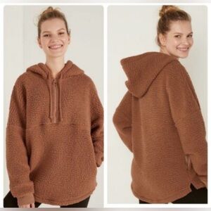 Vs pink plush fleece size medium FINAL PRICE ❌